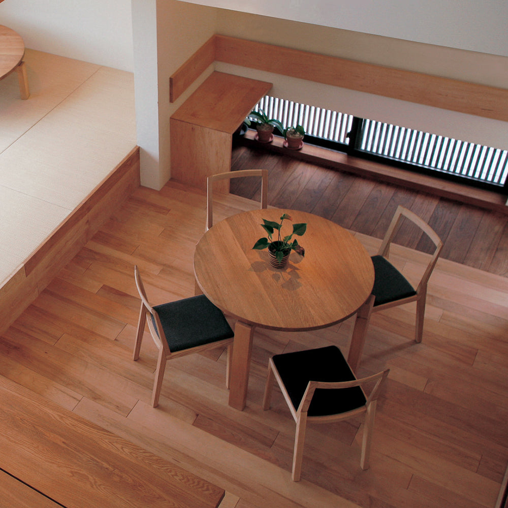 MI table(丸・4本脚)