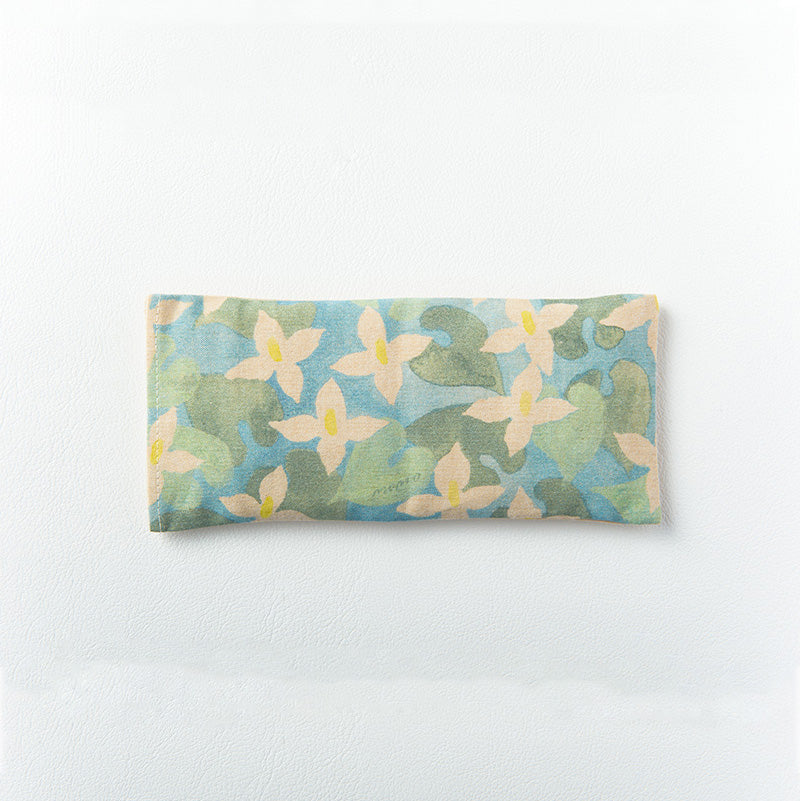 森の香りのアイピロー