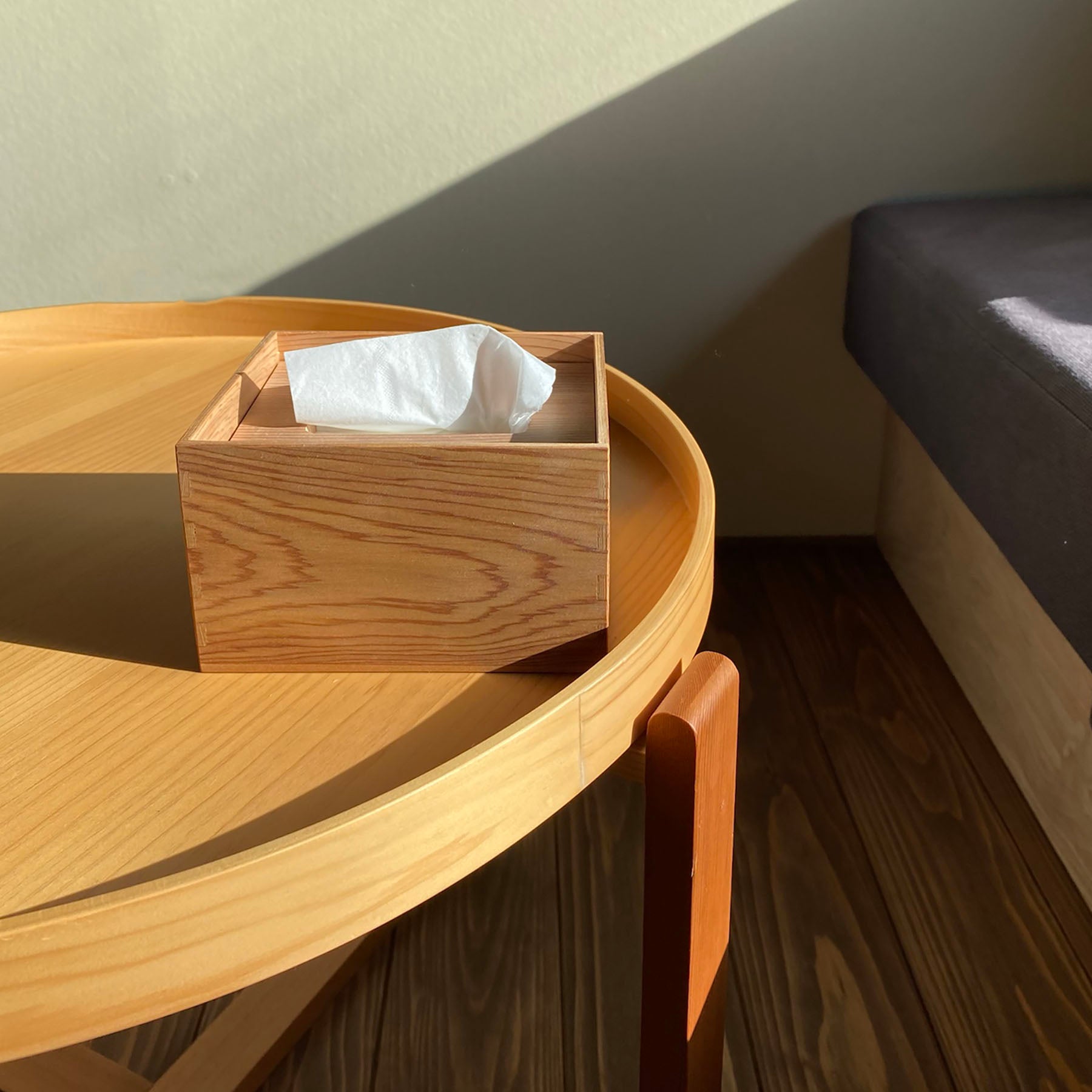 杉材のティッシュケース