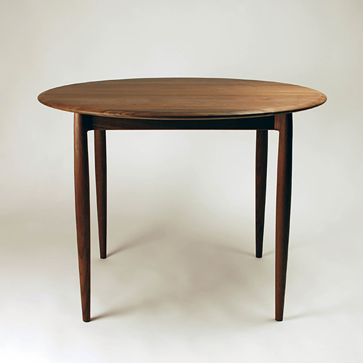 宮崎椅子製作所｜Universe dining table｜カイ・クリスチャンセン 