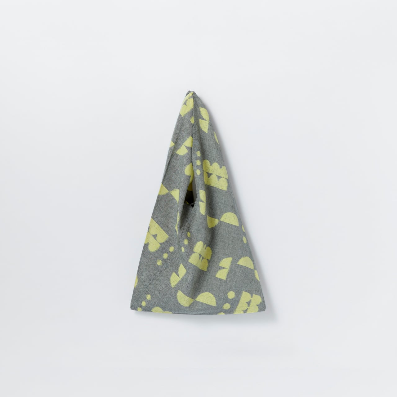 TRIANGLE TOTE BAG