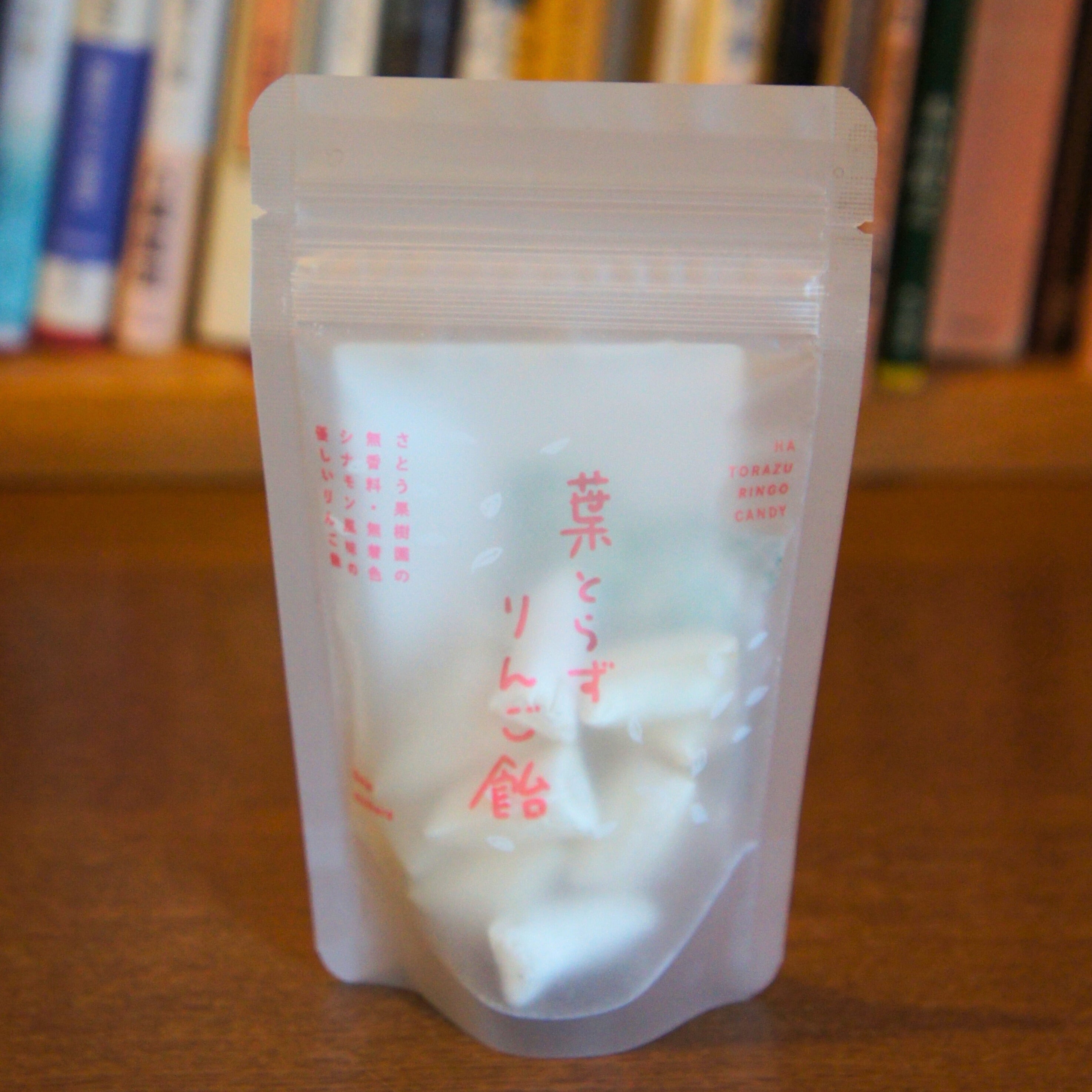 葉とらずりんご飴